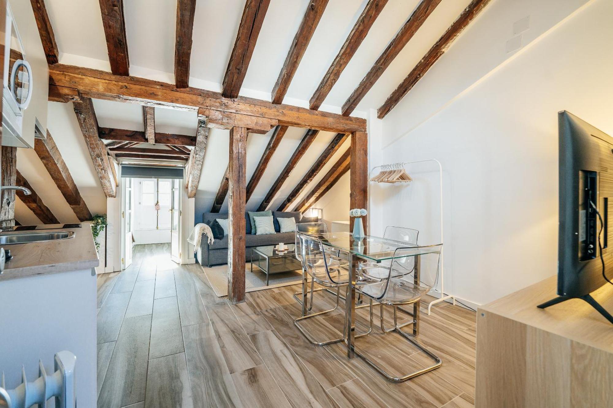 Yoomi Homes Plaza Mayor Madrid Ngoại thất bức ảnh