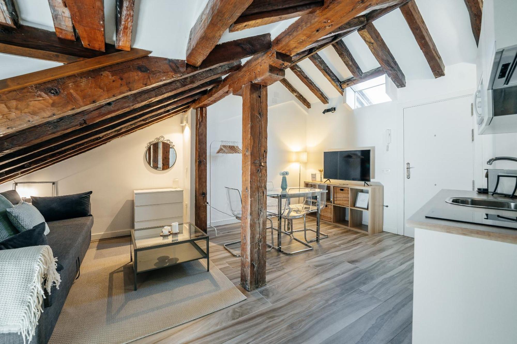 Yoomi Homes Plaza Mayor Madrid Ngoại thất bức ảnh