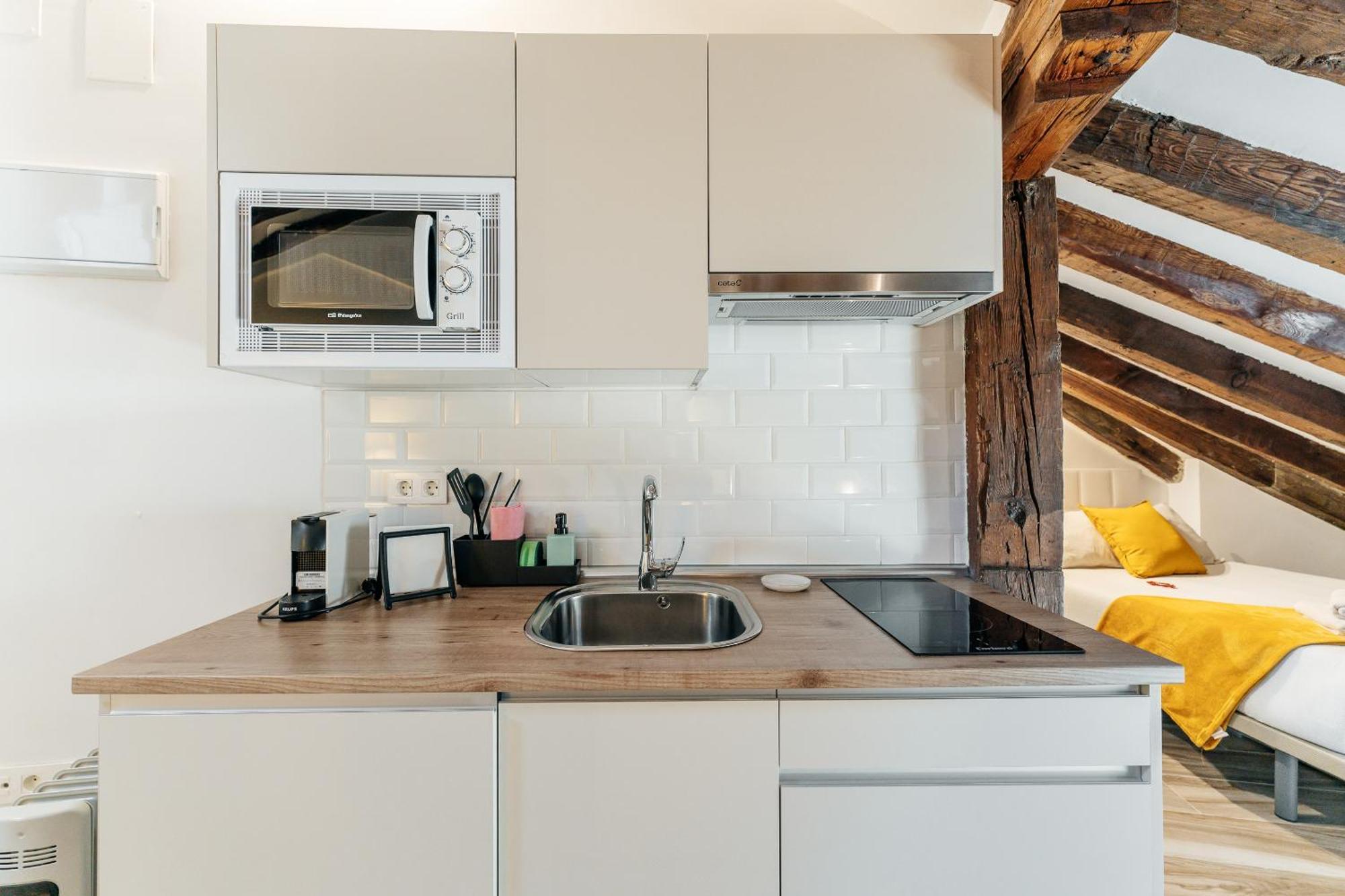 Yoomi Homes Plaza Mayor Madrid Ngoại thất bức ảnh